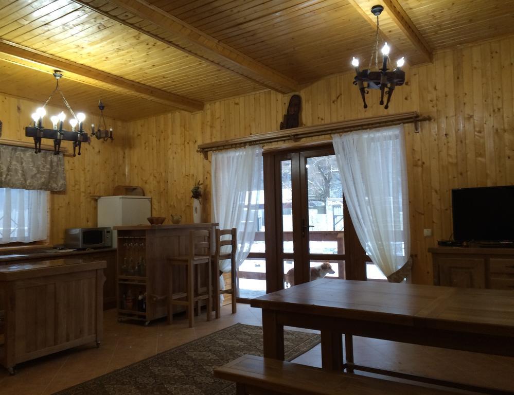 Guest House In Carpathians Myhove Quarto foto
